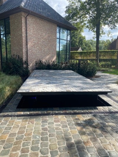 Oude platines verwerkt in autolift.